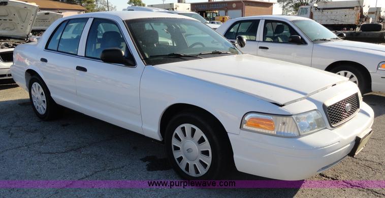 image for item A3117 2007 Ford Crown Victoria Police Interceptor