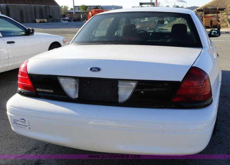 image for item A3117 2007 Ford Crown Victoria Police Interceptor
