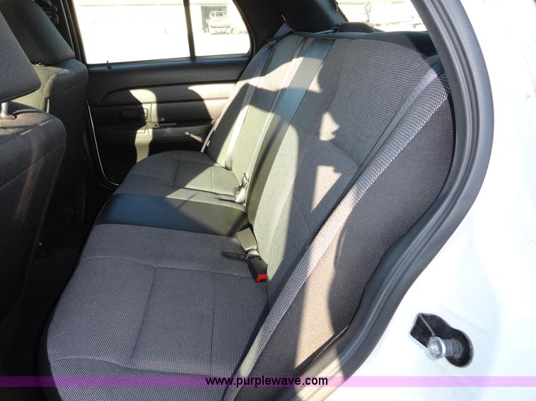 image for item A3117 2007 Ford Crown Victoria Police Interceptor