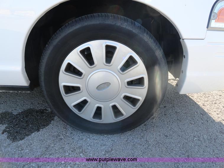 image for item A3117 2007 Ford Crown Victoria Police Interceptor