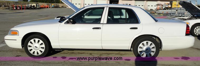 image for item A3118 2007 Ford Crown Victoria Police Interceptor