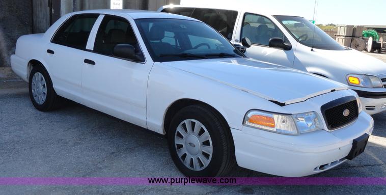 image for item A3181 2007 Ford Crown Victoria Police Interceptor