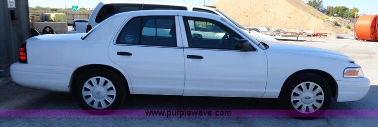 image for item A3181 2007 Ford Crown Victoria Police Interceptor