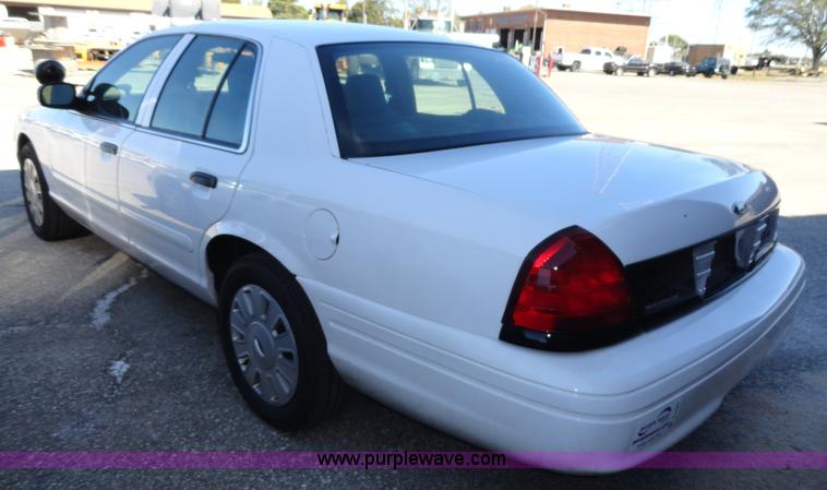 image for item A3181 2007 Ford Crown Victoria Police Interceptor