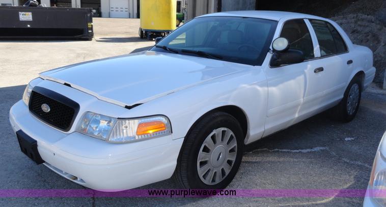 image for item A3181 2007 Ford Crown Victoria Police Interceptor
