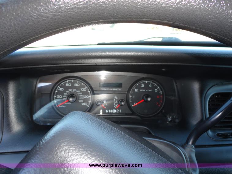 image for item A3181 2007 Ford Crown Victoria Police Interceptor