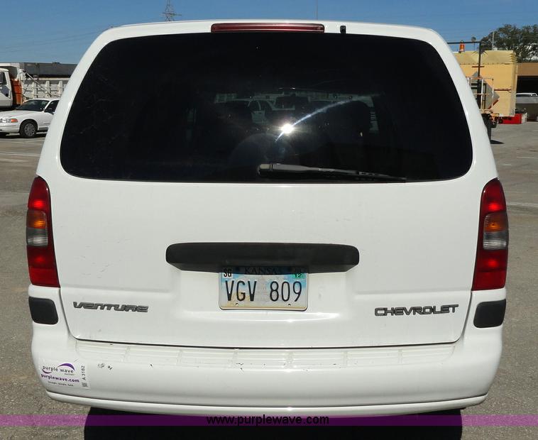 image for item A3182 2004 Chevrolet Venture LS mini van