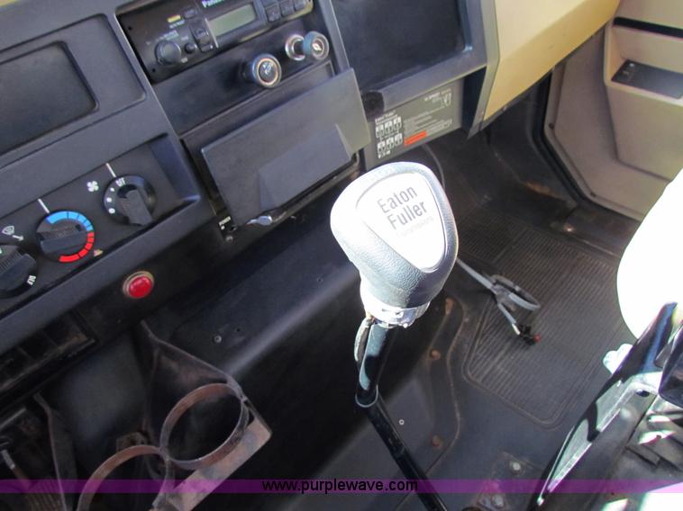 image for item A3525 1995 International 4900 dump truck with plow and spreader