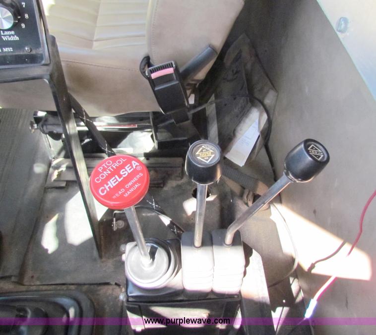 image for item A3525 1995 International 4900 dump truck with plow and spreader