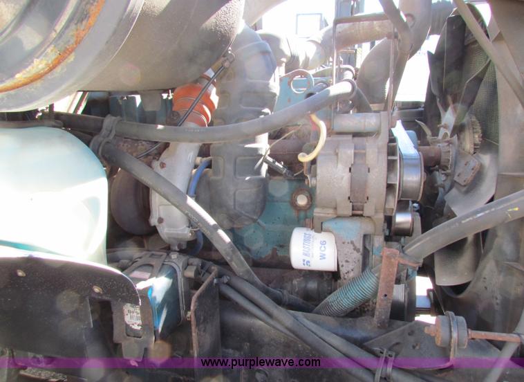 image for item A3525 1995 International 4900 dump truck with plow and spreader