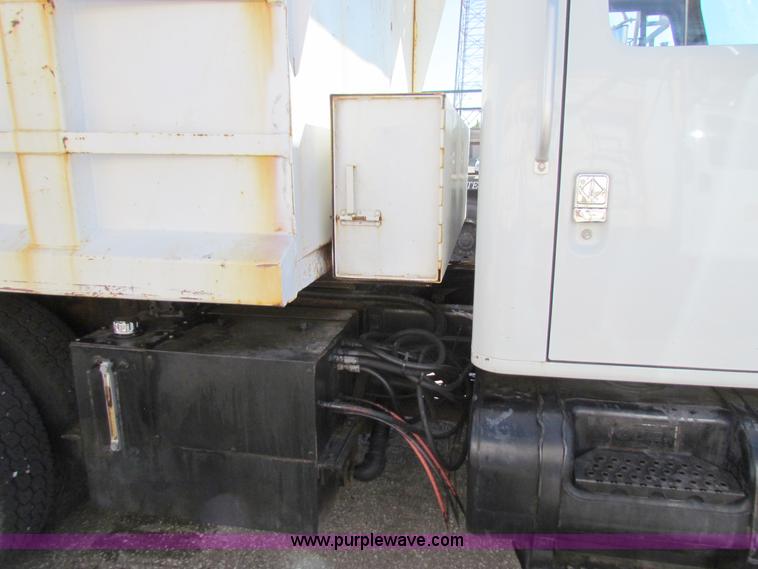 image for item A3525 1995 International 4900 dump truck with plow and spreader