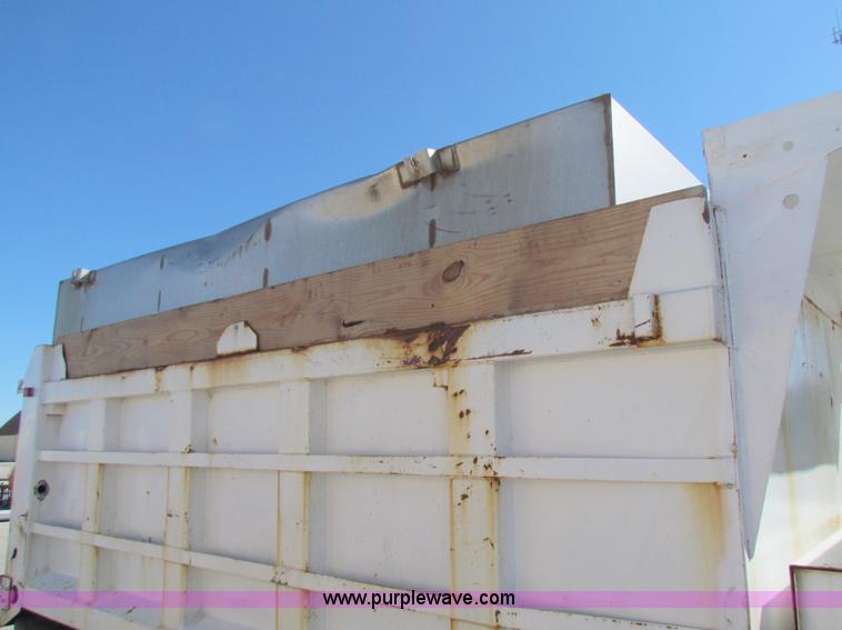 image for item A3525 1995 International 4900 dump truck with plow and spreader