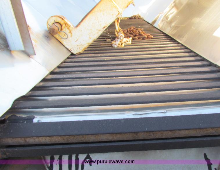 image for item A3525 1995 International 4900 dump truck with plow and spreader