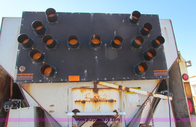 image for item A3525 1995 International 4900 dump truck with plow and spreader