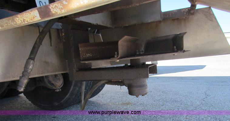 image for item A3525 1995 International 4900 dump truck with plow and spreader