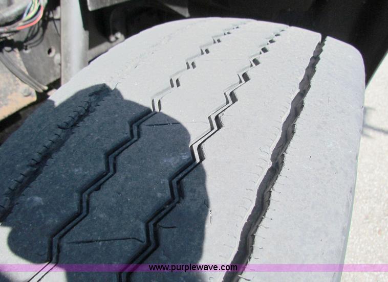 image for item A3525 1995 International 4900 dump truck with plow and spreader