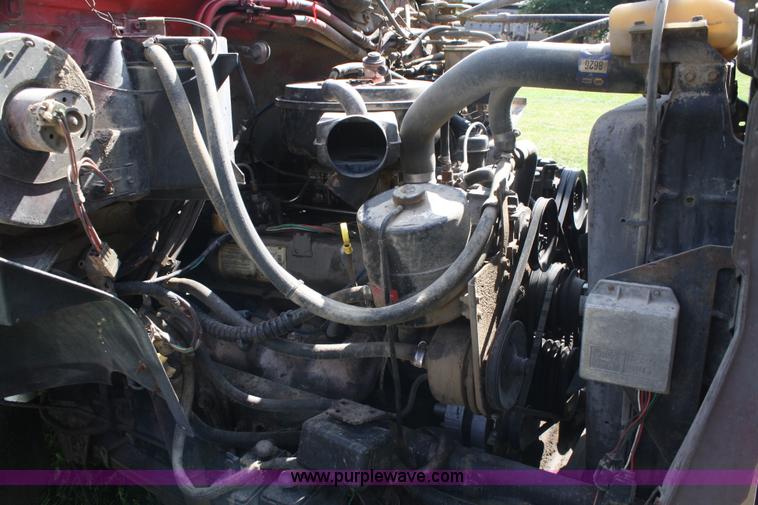 image for item A2450 1990 Ford F700 bulk hay truck