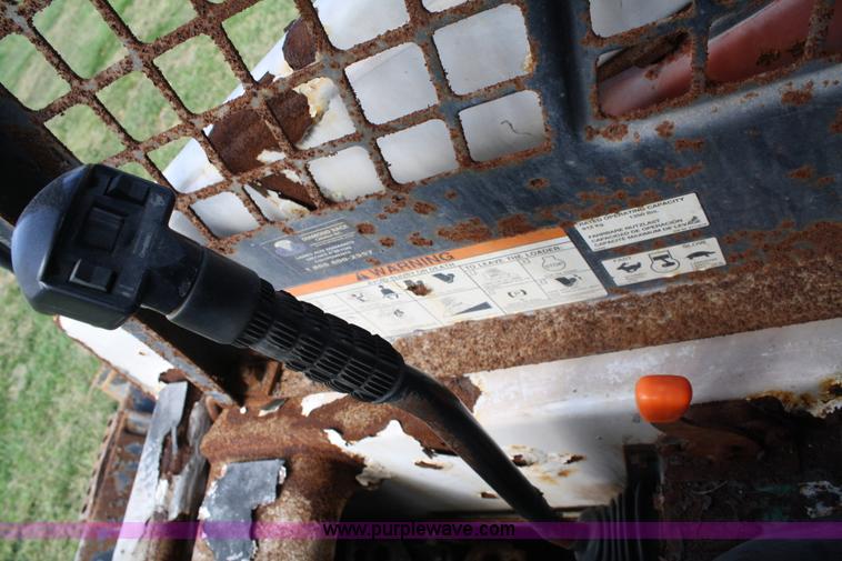 image for item A2452 Bobcat 753 skid steer