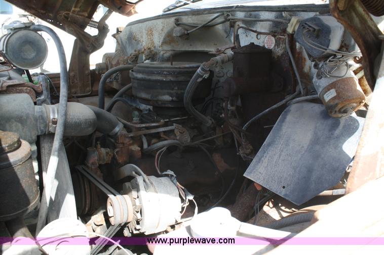 image for item A2454 1975 Chevrolet C65 tender truck