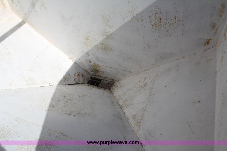 image for item A2454 1975 Chevrolet C65 tender truck