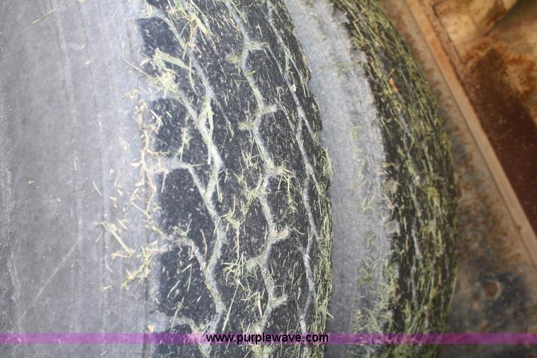 image for item A2455 1989 International 8300 dry tender truck