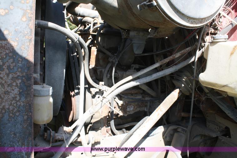 image for item A2456 1980 International F2275 liquid tender truck