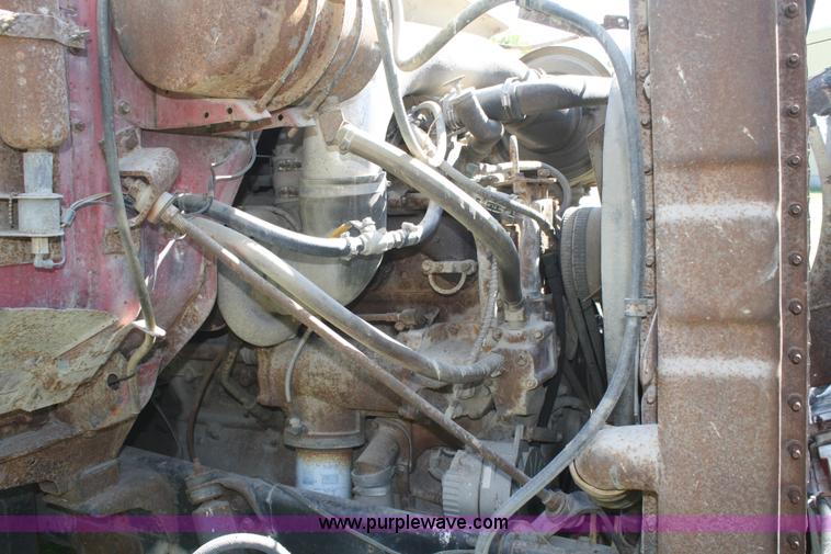 image for item A2456 1980 International F2275 liquid tender truck