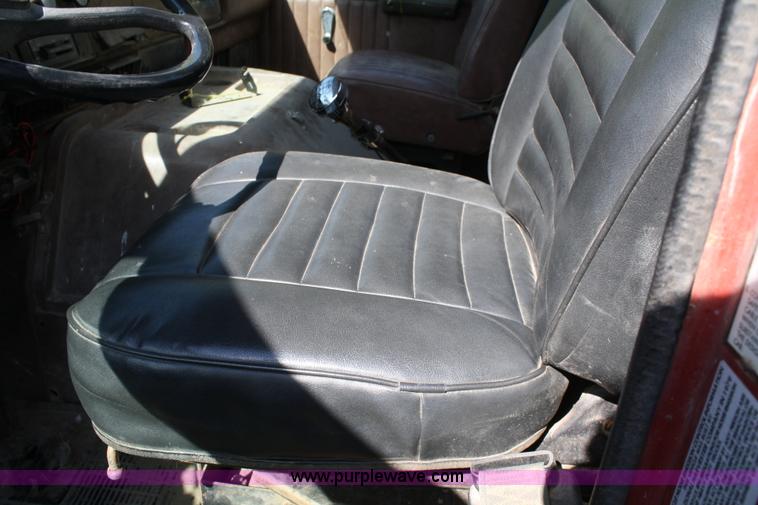 image for item A2456 1980 International F2275 liquid tender truck