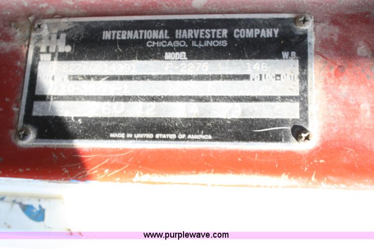 image for item A2456 1980 International F2275 liquid tender truck