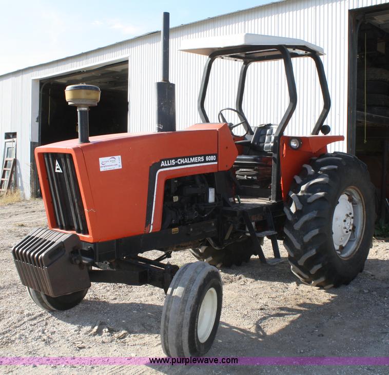image for item A2487 1982 Allis Chalmers 6080 tractor