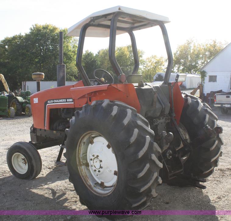 image for item A2487 1982 Allis Chalmers 6080 tractor