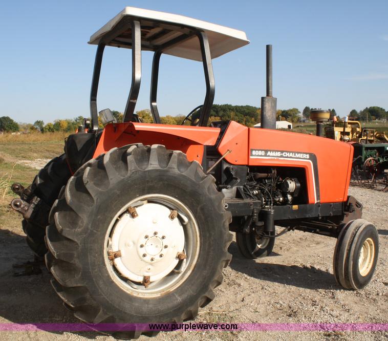 image for item A2487 1982 Allis Chalmers 6080 tractor