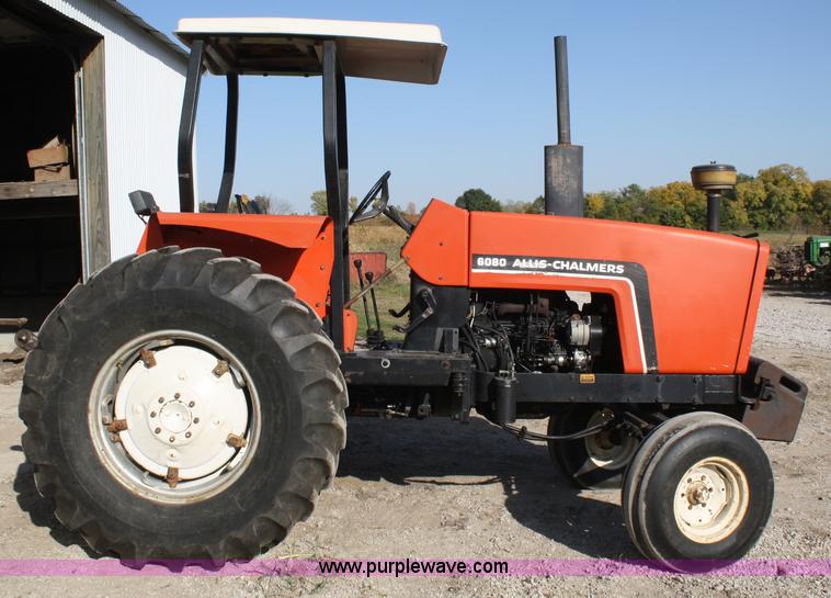 image for item A2487 1982 Allis Chalmers 6080 tractor