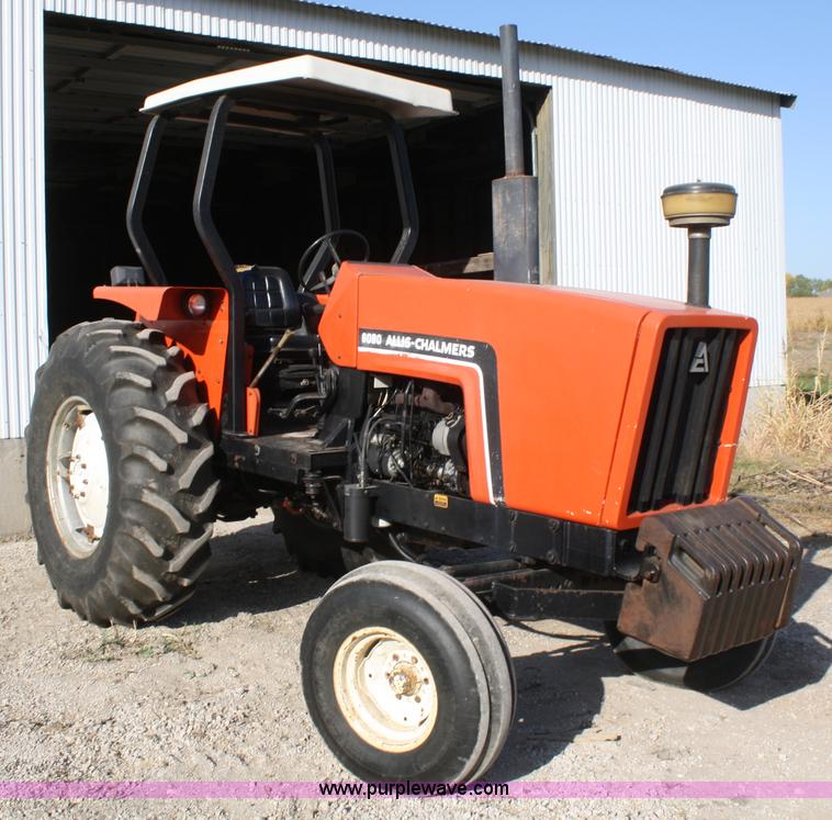 image for item A2487 1982 Allis Chalmers 6080 tractor