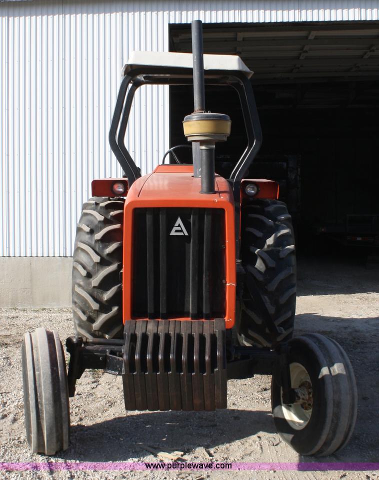 image for item A2487 1982 Allis Chalmers 6080 tractor