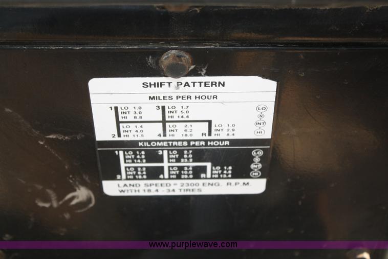 image for item A2487 1982 Allis Chalmers 6080 tractor