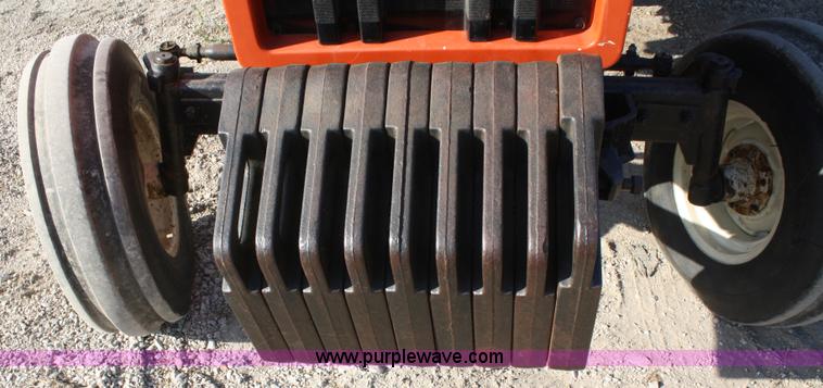 image for item A2487 1982 Allis Chalmers 6080 tractor