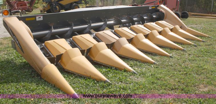 image for item A2488 Challenger 830 eight row corn head