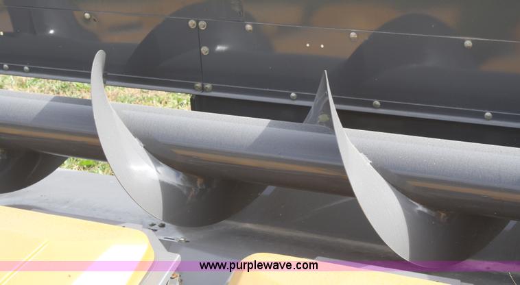 image for item A2488 Challenger 830 eight row corn head