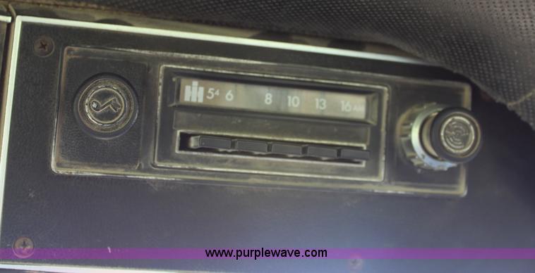 image for item A2952 International 1086 tractor