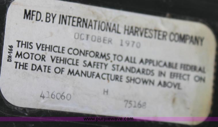 image for item A2974 1970 International Loadstar 1600 grain truck