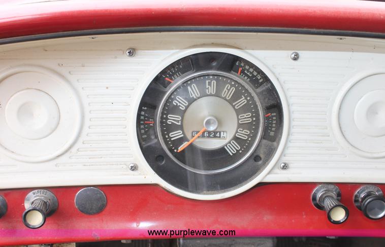 image for item A2978 1965 Ford F600 grain truck