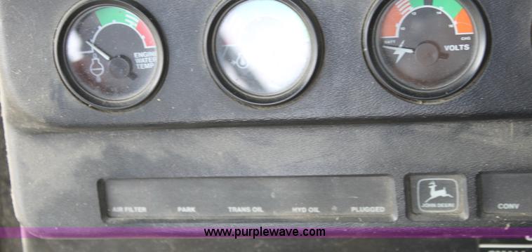 image for item A2987 1979 John Deere 6620 combine