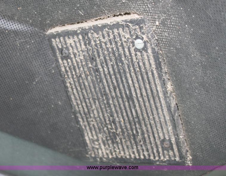 image for item A2987 1979 John Deere 6620 combine