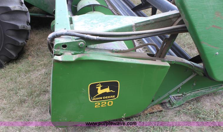 image for item A2987 1979 John Deere 6620 combine