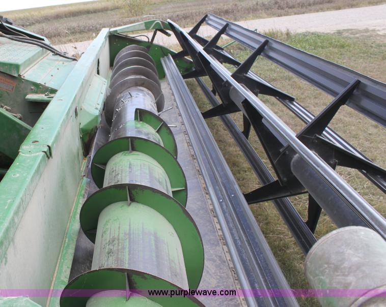 image for item A2987 1979 John Deere 6620 combine