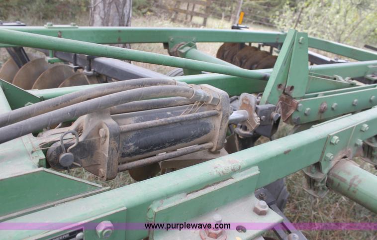 image for item A2993 John Deere 215 offset disk