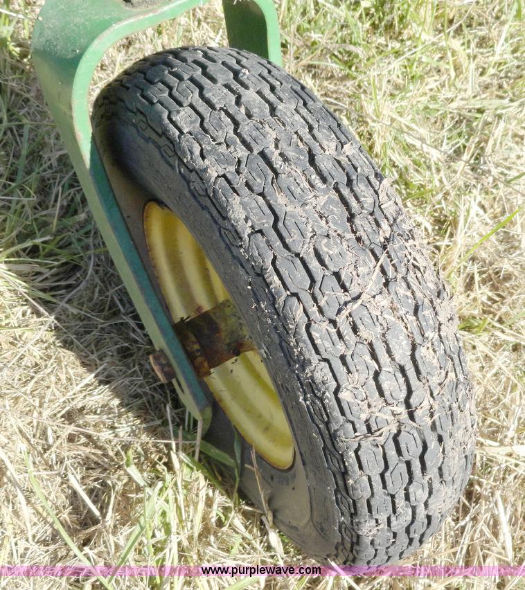 image for item A3150 John Deere 350 hay rake