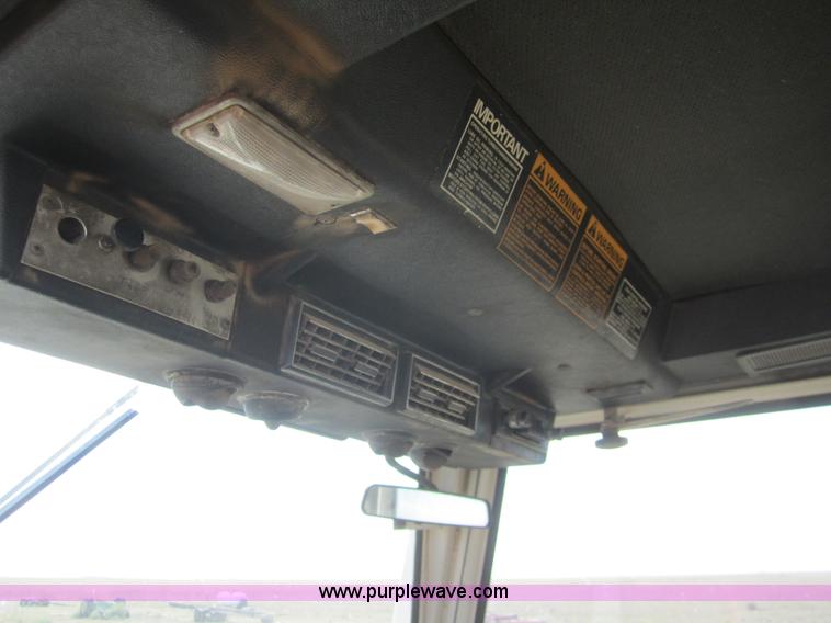 image for item B3006 1980 Case 4690 tractor