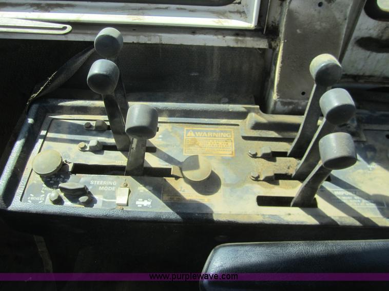 image for item B3006 1980 Case 4690 tractor